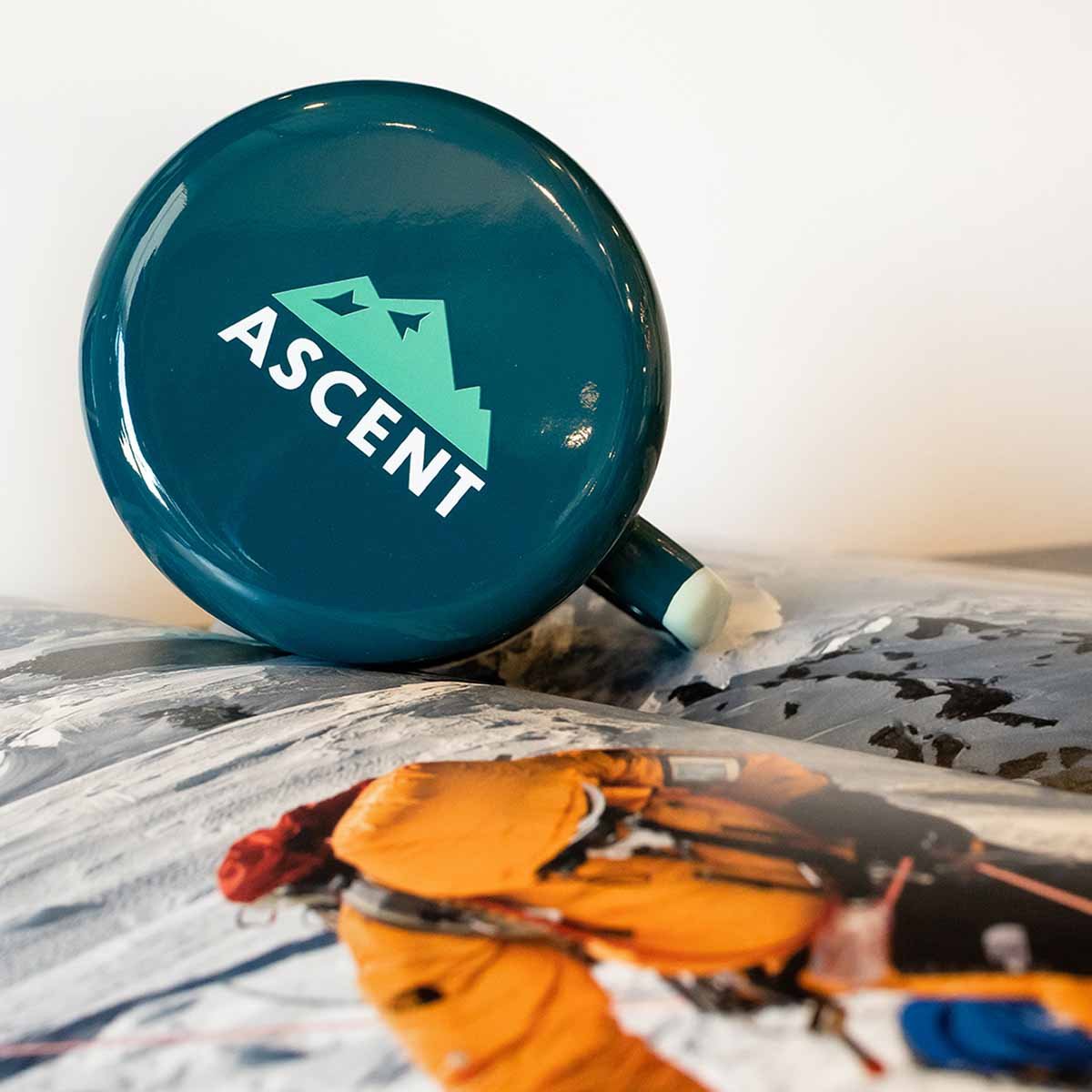 home-carousel-ascent-mug