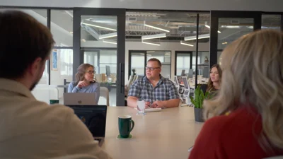 Ascent-strategy-office-pack-meeting