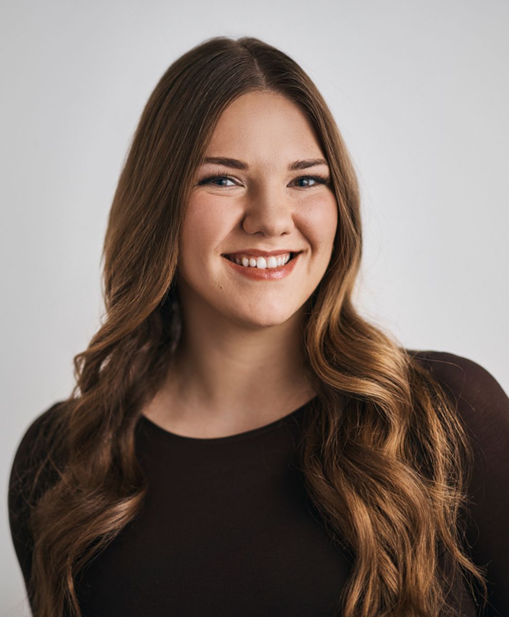 Headshot of Victoria